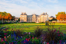Jardin Du Luxembourg Een Stadspark In Parijs Waar Veel Muziekevents Worden Gehouden Luxembourg Gardens Honeymoon Places Beautiful Park