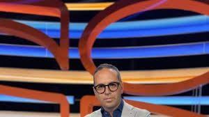 Accesa discussione tra il direttore di rete e un ascoltatore nel programma in seconda serata trasmesso da sportitalia continua. Sportitalia Grande Maratona Per La Chiusura Del Mercato Ultimo Giorno Di Trattative In Diretta Dalle 08 30 Alle 24