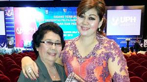 Check spelling or type a new query. Shirley Manutede Promosi Tenun Ikat Lewat Medsos Pos Kupang