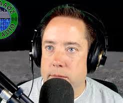 Paul Mower's Instagram, Twitter & Facebook