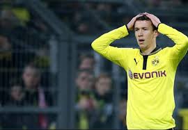 Ivan perišić zbog povrede napustio trening bajerna. Ivan Perisic Height Weight Age Wife Children Biography Affairs More Starsunfolded