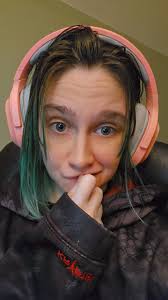 Feeling myself today after a terribly stressful week. Happy FIF.