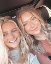 Natalie Johnson (@nataliedjohnson) • Instagram फोटोहरू र भिडियोहरू