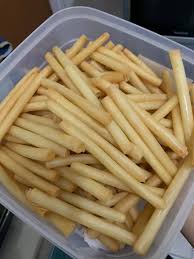 Popia goreng bersira ǀ caramelized spring roll. Popia Pepero Viral Hanya Celup Coklat Putih Salut Serbuk Oreo Mingguan Wanita