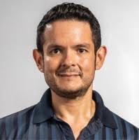 200+ perfiles de «Echeverria»