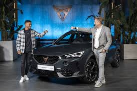 Ini harga paling murah untuk dapatkan sebuah kenderaan 4x4 di malaysia. Pemain Muda Barcelona Ansu Fati Terima Kereta Percuma Tapi Belum Ada Lesen Memandu Motoqar