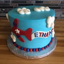 Birthday Cake For Little Boy With Name Birthday Boy Cake With Sky Blue Icing And Red Airplane Banner With Name Pearl Border Blue And Red Cake Birthday Cake Kids Cake Decorating