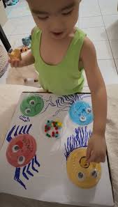 Any tips for promoting independence in self-feeding?