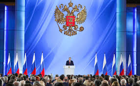 Президент рф владимир путин выступил с ежегодным посланием федеральному собранию в центральном выставочном зале манеж. Kogda Budet Poslanie Prezidenta Federalnomu Sobraniyu Na 2021 God Soobshil Dmitrij Peskov