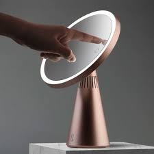 24 Best Lighted Makeup Mirror Designs 2020 Makeup Mirror Makeup Mirror With Lights Light Makeup