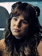 Mila Jones's Instagram, Twitter & Facebook