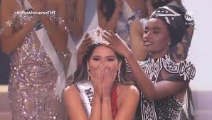 Una de las diez finalistas será coronada esta noche como miss universo por la sudafricana zozibini tunzi, que fue elegida en. Mpyzkyivbcvsjm