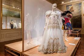 Check spelling or type a new query. Alfred Weidinger Uber Mode Barock Vulgares Artinwords