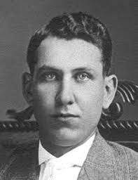 Harry Rust's Instagram, Twitter & Facebook