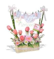 Pin De Velisa Gutierrez En Cvetochnye Kompozicii Decoracion De Floristeria Arreglos Florales Babyshower Decoracion