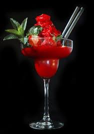 Recette Du Cocktail Daiquiri A La Fraise Daiquiri Fraise Daiquiri Recettes De Boissons