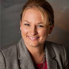 Robin Smeltzer's Instagram, Twitter & Facebook