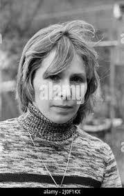 Linda Calvey's Instagram, Twitter & Facebook