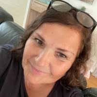 Nicole Piller's Instagram, Twitter & Facebook