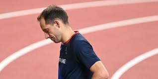 Avec une barre à 6,02 m, le suédois . Ba1mbmzg2zqevm