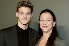 Nieuwsanchor @vtmnieuws host van @telefacts en de @goudenschoen. Zoon Van Thuis Actrice Klimt Op Trein En Krijgt Elektrisch Het Belang Van Limburg Mobile