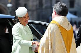 George's chapel at windsor castle in a ceremony officiated by. Doria Ragland S Royal Wedding Outfit What Meghan Markle S Mom Wore To Prince Harry And Meghan Markle S Wedding