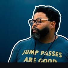 Lafayette Williams (@TouchinMz)