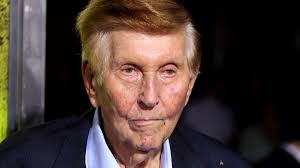 Sumner Redstone and family settle legal dispute with his ex-companion  Manuela Herzer
