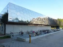 Beter 1 zaadje in je hand dan 5 victoriën op fortnit. Erica Terpstra Sportfondsenbad Nijmegen Ticket Price Timings Address Triphobo