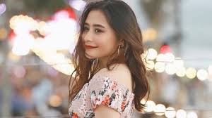 Compare the top mattresses and find the one that's best for you. Prilly Latuconsina Kritik Pria Yang Punya Followers Banyak Tapi Rendahkan Perempuan Lo Pikir Keren Tribun Kaltim