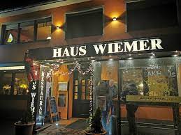 The school became famous for its approach to design, which attempted to unify the principles of mass production with individual artistic vision and strove to combine. Blick Aufs Gebaude Bild Von Haus Wiemer Hamm Tripadvisor