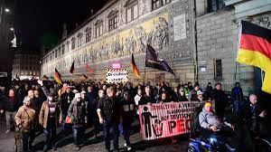 Are these disruptive and have they had an impact on the christmas festive atmosphere in dresden or on. Dresden Erteilt Pegida Sondergenehmigung Fur Demo Welt