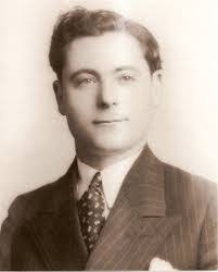 Peter Perugini's Instagram, Twitter & Facebook