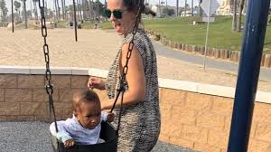 Ihr kleiner ocean kann schon sprechen. Doch Keine Insta Pause Jasmin Tawil Teilt Neue Ocean Fotos Promiflash De