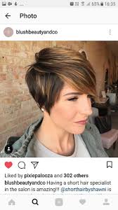Highlights are one of the best way to add some shine to your short hairstyles. Pixie With Highlights Brunette Hair With Highlights Short Hair Styles Short Hair Color