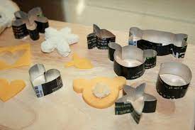 From Drab To Fab 48 Diys For Average Tin Cans Diy Cookie Cutter Diy Cookie Aluminum Can Crafts