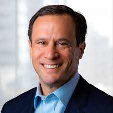 Eric Linn's Instagram, Twitter & Facebook