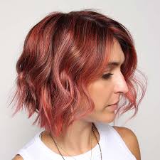 Short equal length wavy haircut. 23 Best Short Bob Haircut Ideas To Copy In 2020 Stayglam