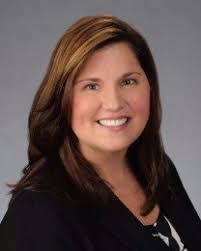 Lori Curl's Instagram, Twitter & Facebook