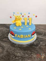 Pikachu inspiriert fondant kuchen topper abmessungen: Geburtstagstorte Pokemon Tortenfee Sabrina
