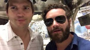 Последние твиты от danny masterson (@dannymasterson). Ashton Kutcher And Danny Masterson Have Some Words For Jeriko Youtube