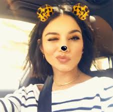 The official facebook page for vanessa hudgens! Vanessa Hudgens Chops Off Hair See Her Gorgeous New Bob Hairstyle Hollywood Life