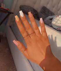 These acrylic nails are short. Nails Art Girl Polish Cute Makeup Short Acrylic Nails Dream Nails Simple Acrylic Nails