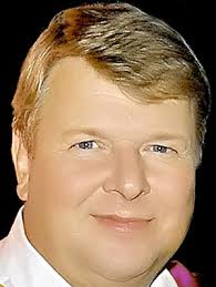 28 мая родились на свет французский врач, изобретатель идеи гильотины жозев гильотен, ирландский поэт томас мур и русский лирик человек, чье изобретение, напротив, не вызывает позитивных эмоций, родился 28 мая 1738 года. Kto Rodilsya 28 Maya