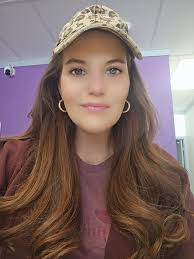 Happy Saturday!! I'm so happy to see the Sun!! I feel like a mentally  stable version of myself today :-) Ryan and I are here making your  favorites!! Come in grab a