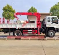 Buy ISUZU FVR 4×4 Truck Mounted Crane UNIC 8 tons to Middle ...