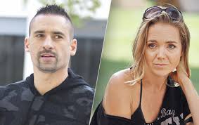 Protože v termínu porodu bude hokejová sezona nhl v plném proudu, narodí se miminko s největší. Plekanec Do Dvou V Noci S Pravniky Kvuli Vondrackove Nesmyslne Smesne Ahaonline Cz