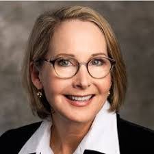 Dee Mchenry's Instagram, Twitter & Facebook