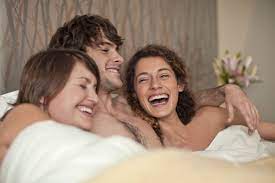 10 Threesome Sex Positions That Are Super Hot and Totally Doable