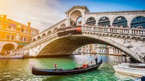 Two of the towns on the shores of lake garda have a train station. Book Venice In A Full Day Tour From Lake Garda Dotravel
